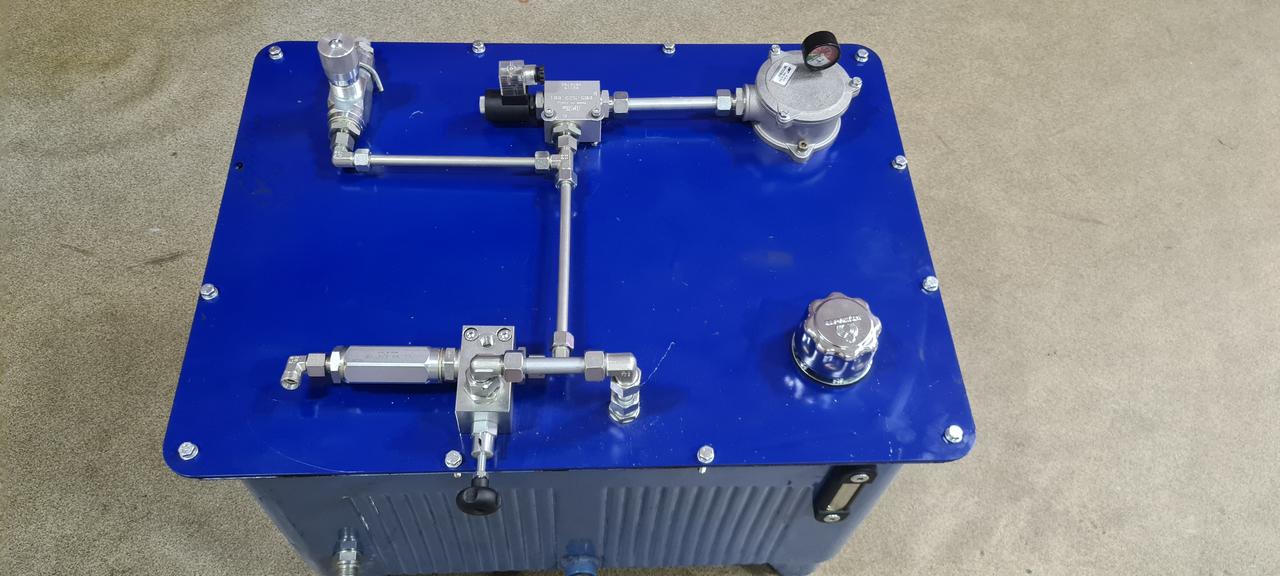 Маслостанція для підйомника ножничного 300бар 35л/хв