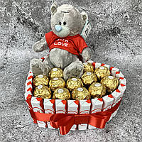 Серце з цукерок Ferrero Rocher та мякою іграшкою Teddy Bear солодкий подарунок