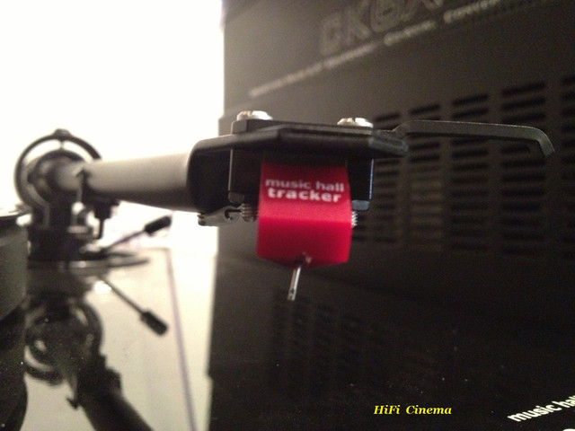 Music Hall MMF 2.2 Black Tonearm Music Hall MMF 2.2 Black Turntable програвач вінілових пластинок