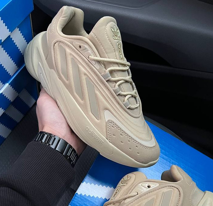 Чоловічі кросівки Adidas Ozelia осінь-весна демісезонні бежеві. Живе фото, фото 1