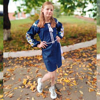Детское вышитое платье Сара джинсовое с поясом, белая вышивка, на девочку 122,128,134,140,146,152 рост
