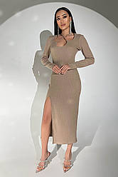 Сукня жіноча трикотажна міді з розрізом на нозі бежеве з довгим рукавом