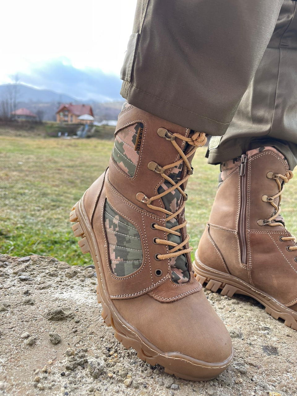 Ботинки берцы тактические кожаные со вставками водостойкие GLADIATOR PIXEL на шнуровке и молнии - фото 6 - id-p1738863673