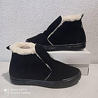Жіночі замшеві зимові черевики сліпони на хутрі чорні  37р = 24 см
