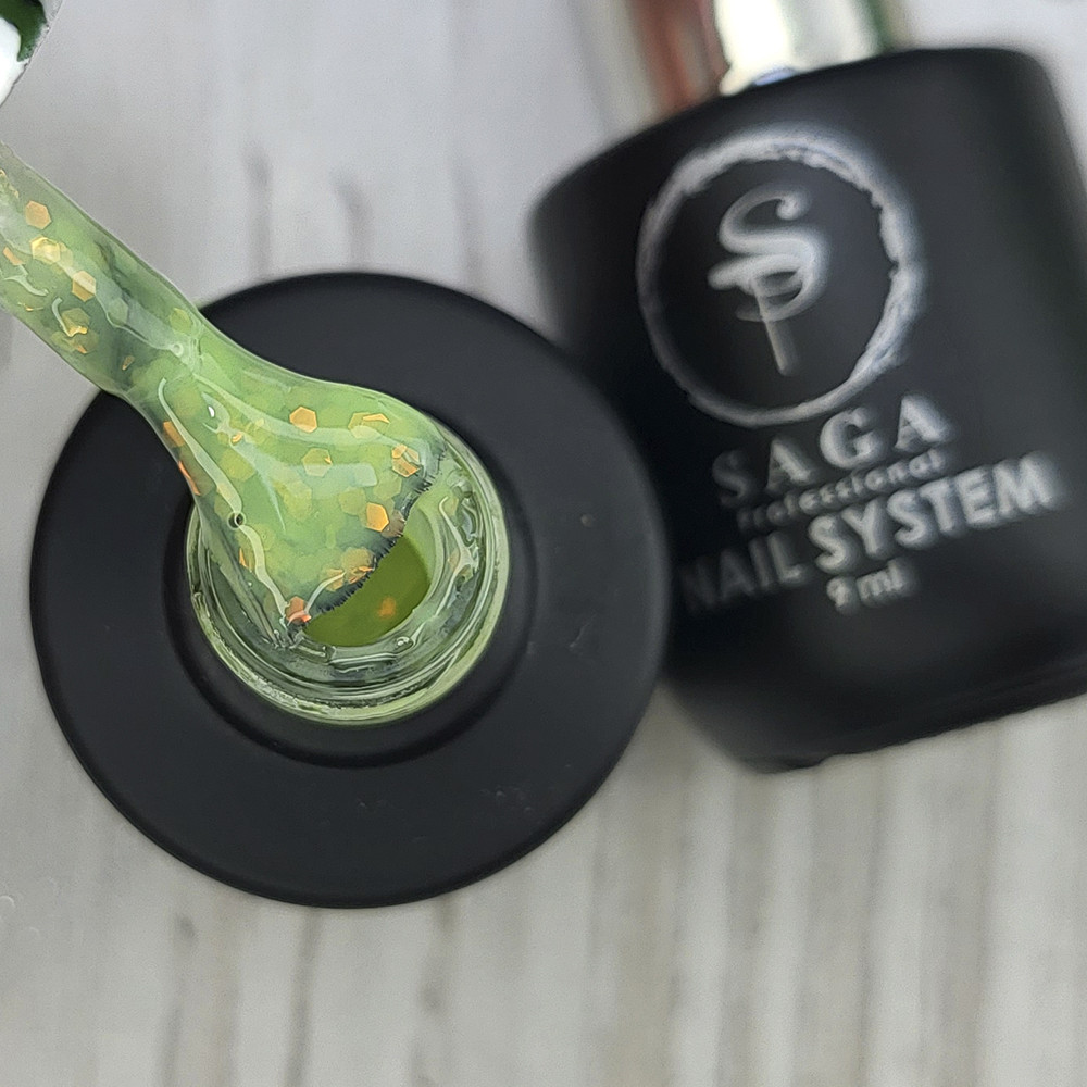 Камуфлююча база Saga Light Base №05 салатово - жовта з блискітками 8мл