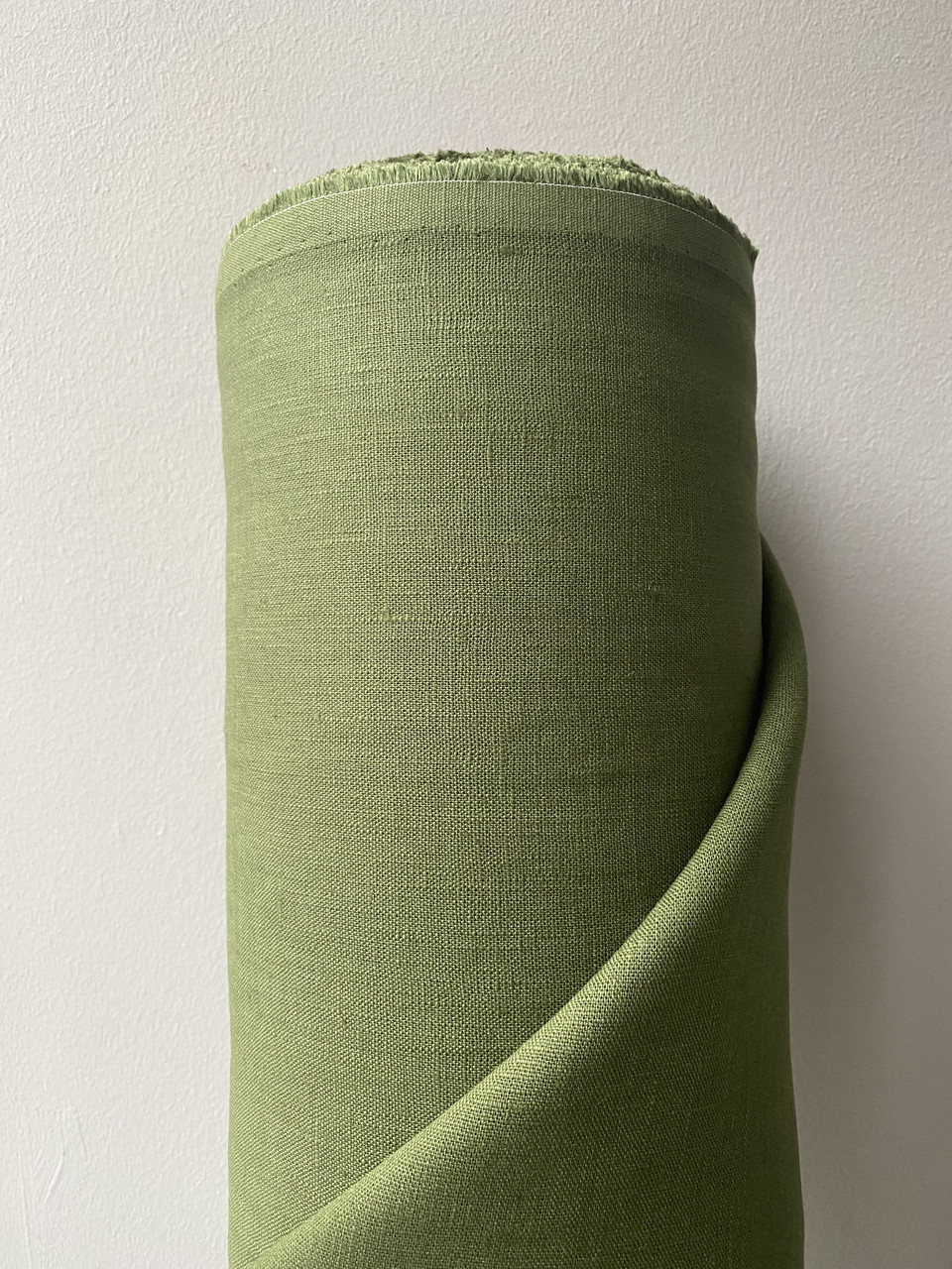 Оливкова лляна тканина, 100% льон, колір 372/054