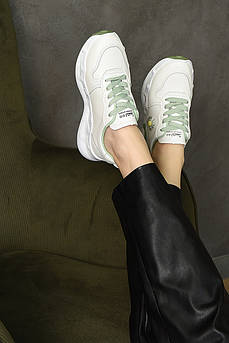 Кросівки жіночі білого кольору з зеленими вставками на шнурівці                                      152996M