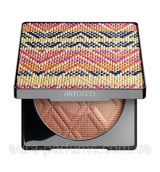 Трикольорова пудра з природним ефектом засмаги Artdeco All Seasons Bronzing Powder Summer It-Piece