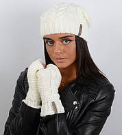 Зимний вязаний женский комплект шапка перчатки теплый на флисе Белый