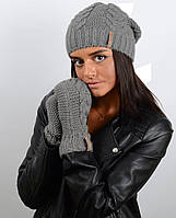 Зимний вязаний женский комплект шапка перчатки теплый на флисе Светло-серый