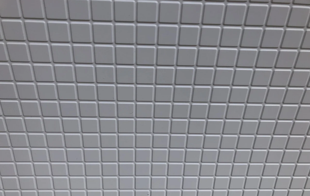 Листовая панель ПВХ на стену Регул, Мозаика (Белый Микс) - фото 5 - id-p1739626204