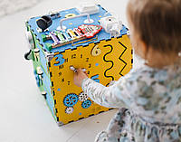 Бизикуб деревянный разноцветный 30*30*30. Развивающая игрушка для девочки. Подарок на первый День рождения.