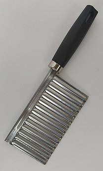 Ніж для хвилястої нарізки сиру, картоплі фрі та овочів, 19 см — компактний ніж з нержавіючої сталі з пластиковою ручкою