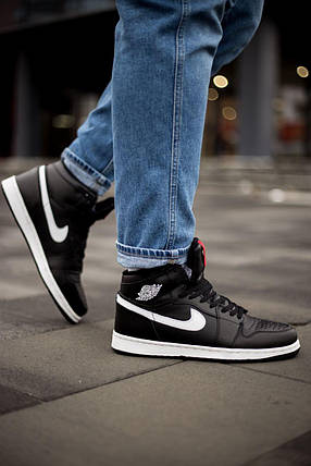 Зимові Чоловічі Кросівки Nake Air Jordan Retro 1 High Black White / Найк Джордан Ретро Чорні з Білим Високі, фото 1