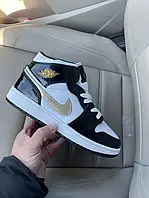 Кроссовки Nike Air Jordan Jr лак чёрн зол