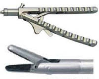 Лапароскопічний голкотримач з титановою V-подібною ручкою та прямим наконечником, 5х330 мм