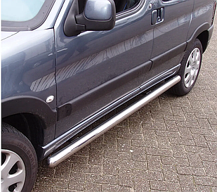 Пороги труби d60 без накладок кінцевик круглий\скош 2 шт нерж Subaru Forester SG 2002-2007