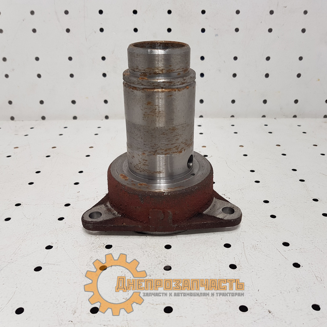 Гніздо підшипника редуктора КПП МТЗ 70-1701186 (Україна), фото 1