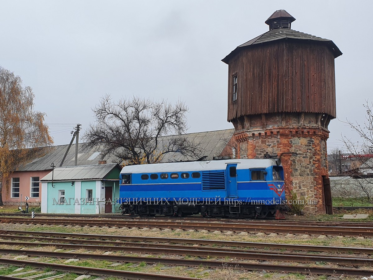 НОВИНКА! Збірна модель вузькоколійного тепловоза ТУ2, масштабу 1/87, H0e, фото 1