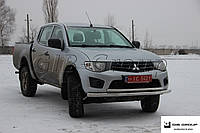 Защита переднего бампера (двойная нержавеющая труба - двойной ус) Mitsubishi L-200 triton (06-15)