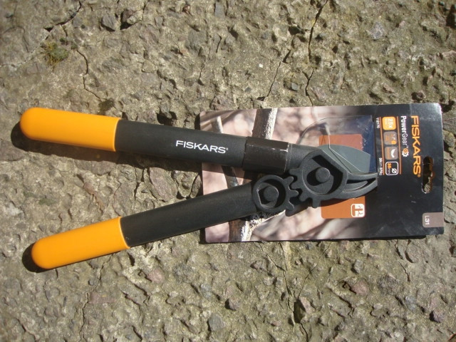 Гілкоріз PowerGear™ контактний від Fiskars (S) L31 (112170) 1000581