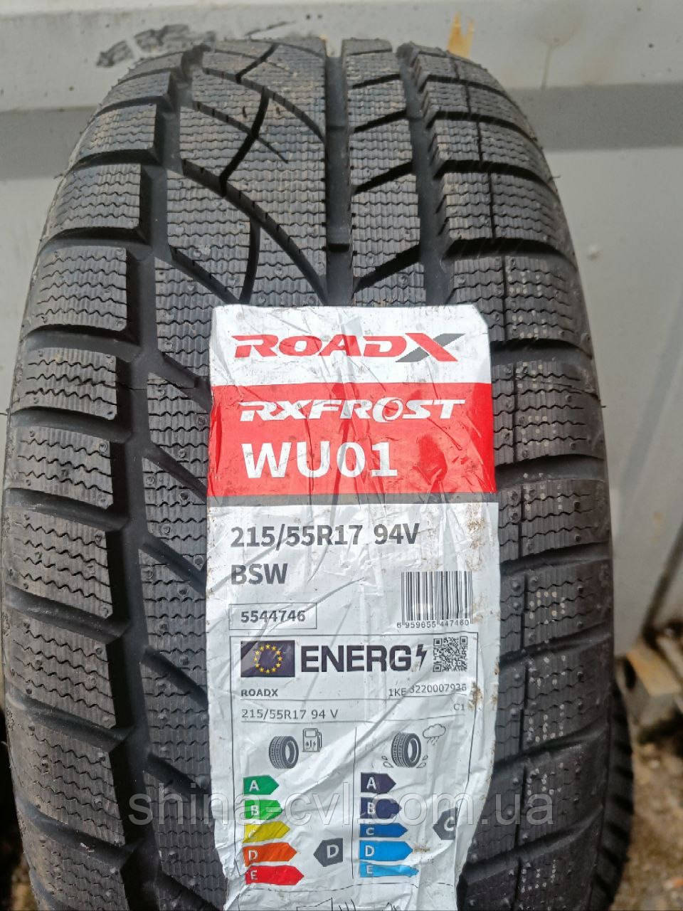 Зимові шини 215 55 R17 94V ROADX RX FROST WU01
