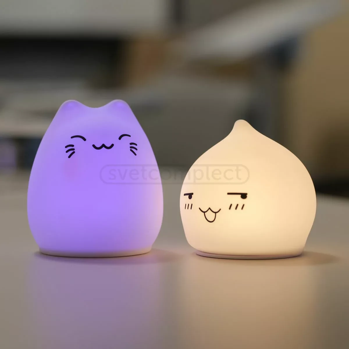 Світлодіодний світильник-нічник настільний КАПИТОШКА LED 0.4 W  RGB білий