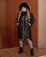 Женская черная зимняя куртка теплая стеганая с капюшоном с мехом