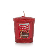 Свеча вотивная ароматическая "Сидерхаус" YANKEE CANDLE