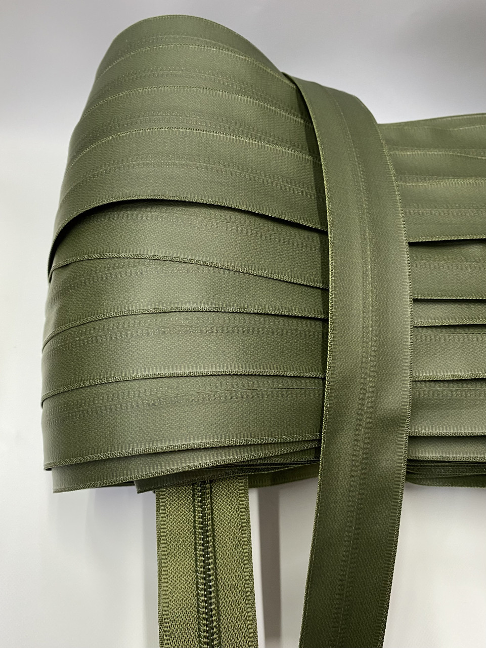 Рулонна спіральна блискавка прогумована(водовідштовхувальна) хакі Тип 7, фото 1