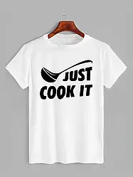 Футболка з принтом Just cook it (0507)