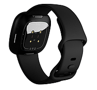 Силиконовый ремешок на FITBIT VERSA 3. Черный цвет.