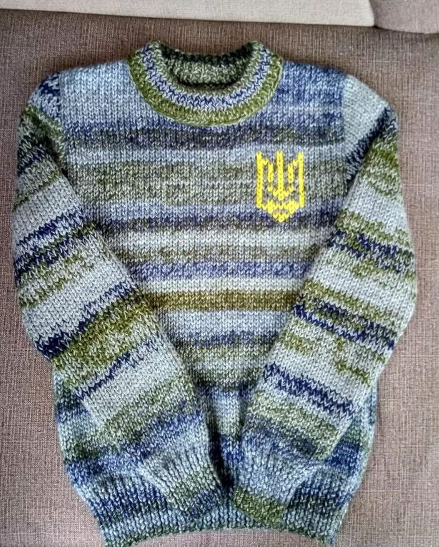 В'язаний светр для підлітка, ручна робота