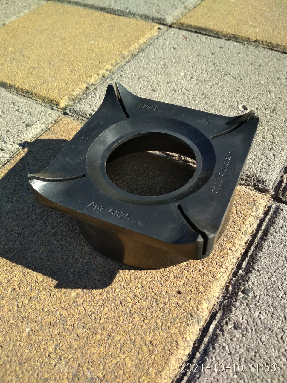 Патрубок до пластикового водовідводу під каналізаційну трубу Д100 ...