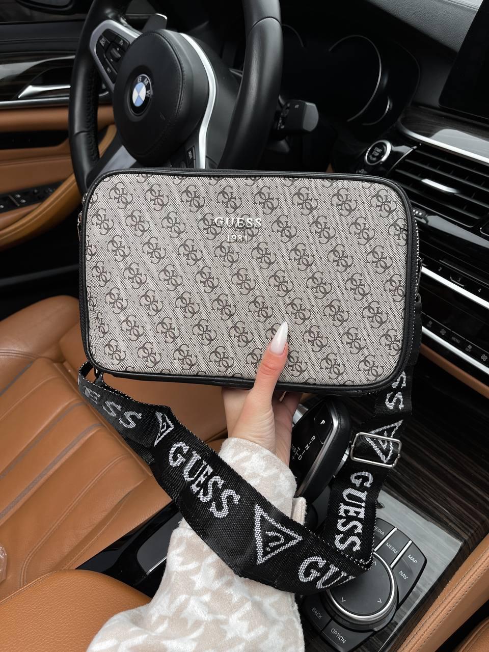 Жіноча сумка клатч GUESS (сіро-чорна) art0249 стильна містка зручна сумочка на текстильному ремені топ