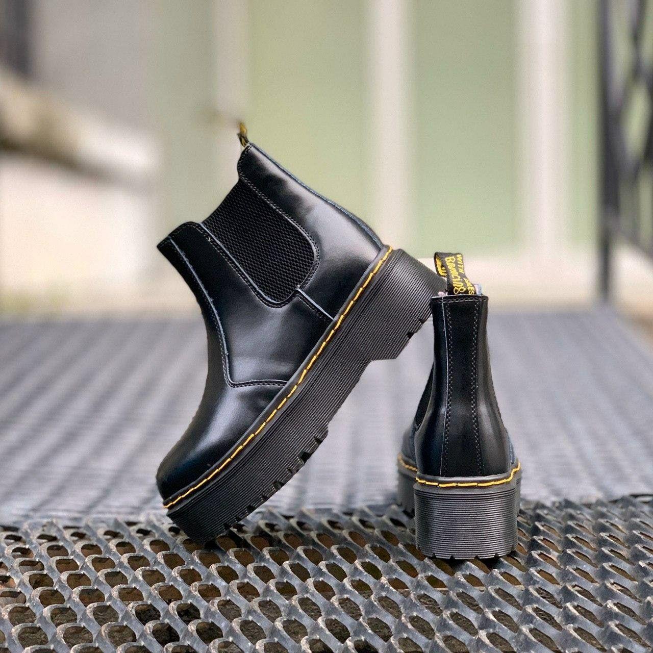 Жіночі зимові черевики Dr. Martens Chelsea Black Bex (чорні) короткі челсі з хутром на платформі 4498 топ