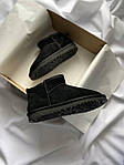 Жіночі зимові чоботи Ugg Ultra mini Suede Lux (чорні) короткі міні уги з хутром UG083 топ, фото 4