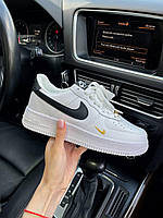 Женские кроссовки Nike Air Force 1 Swoosh White/Black (белые с чёрным) низкие красивые кроссы N0076 cross