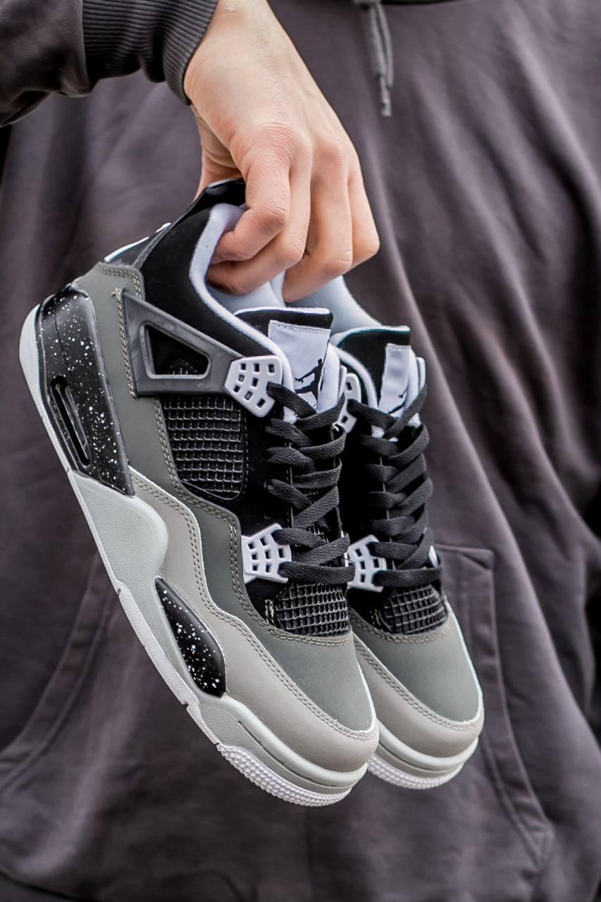 Чоловічі кросівки Nike Air Jordan Retro 4 SE Fear Black White (чорні з білим і сірим) низькі кроси I1066 топ