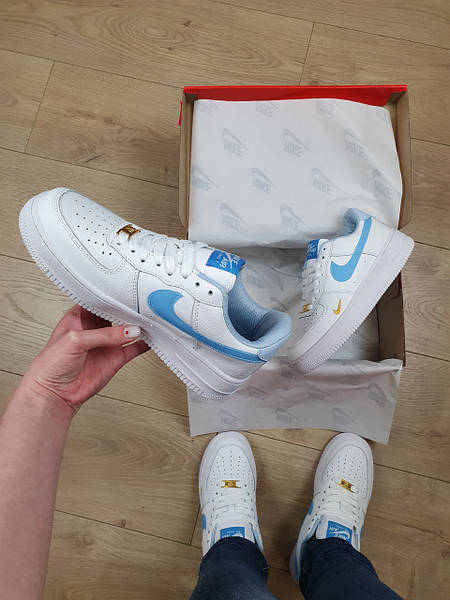 Nike air force 1 white blue swoosh deals