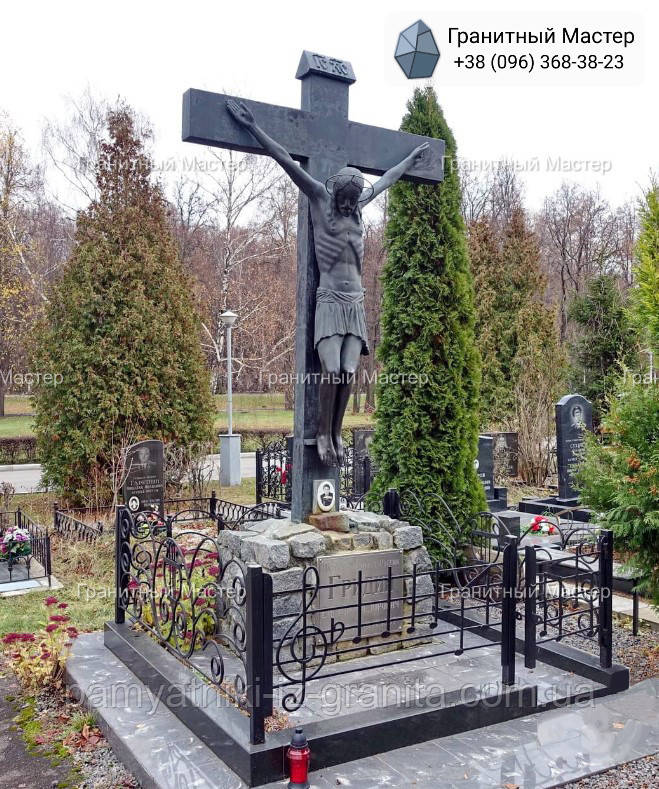 Хрест з граніту № 492