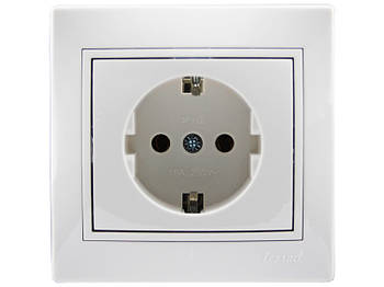 Розетка із заземленням LEZARD Mira білий