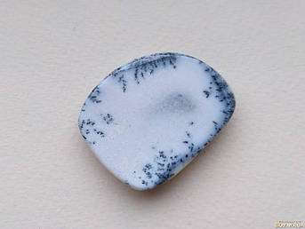 Камінь для створення прикрас натуральний дендроопал кабошон кахолонга з включеннями дендрита