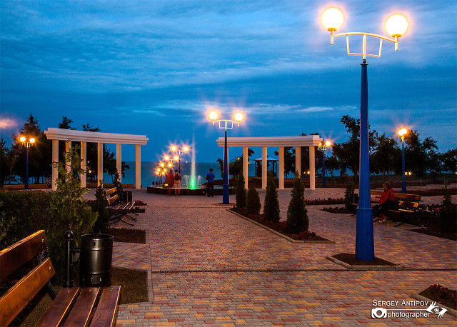 Набережна р. Южне Одеської обл. Набережна р. Южне Одеської обл.