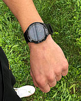 Смарт-годинник МЕdiaТek 3 чорні, з пам'яттю 8 Gb і під'єднанням навушників.