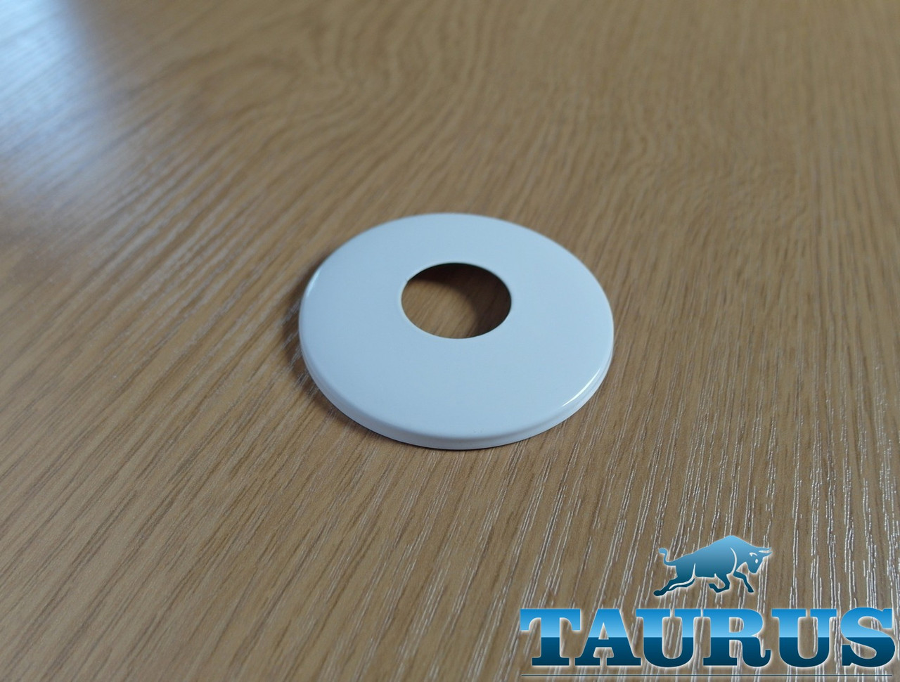 Білий плоский декоративний фланець ThermoPulse White D61 мм, висотою 5 мм, під внутрішній d1/2" (20 мм). Латунь