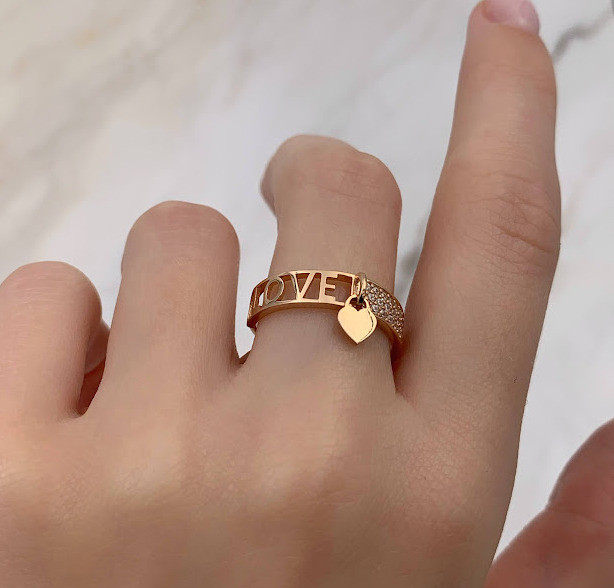 Срібне колечко в позолоті з вирізом LOVE , сердечком і білими фіанітами, фото 1
