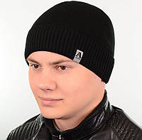 Черная зимняя мужская шапка классическая шапка на флисе