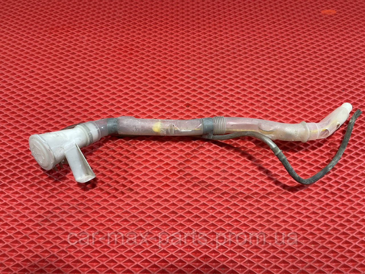 Горловина бачка омивача лобового скла Mitsubishi Pajero Wagon 3 2000-2007, фото 1