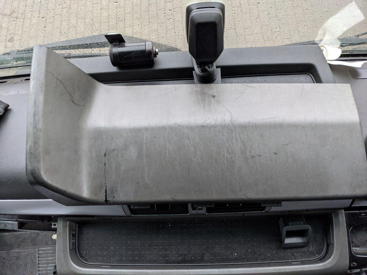 Кришка блоку запобіжників б/в MAN TGX EURO 6 (81617016310) оригінал